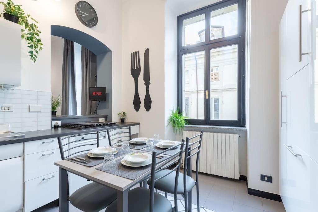 Historical Suite - Pieno Centro - Porta Nuova- Piazza Castello Torino Dış mekan fotoğraf